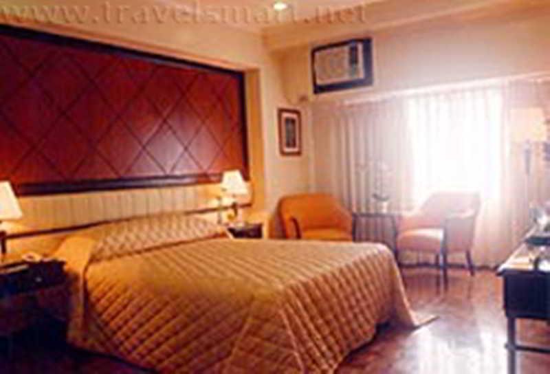 Richville Hotel Мандалуйонг Экстерьер фото